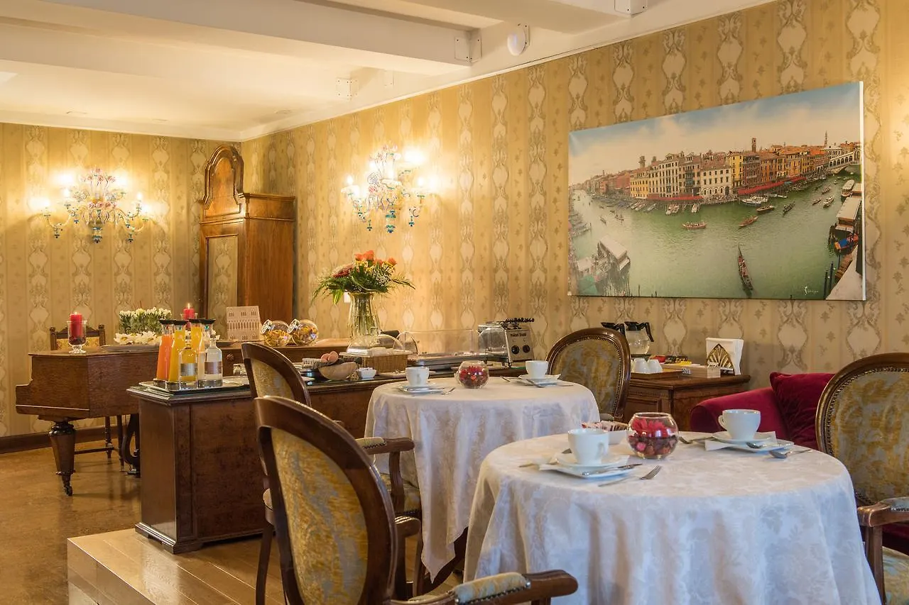 Palazzo Bembo - Exclusive Accommodation Benátky Penzion