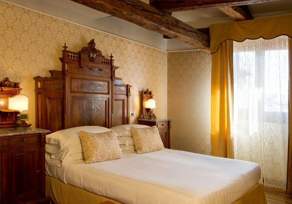 Palazzo Bembo - Exclusive Accommodation Venedik Konukevi