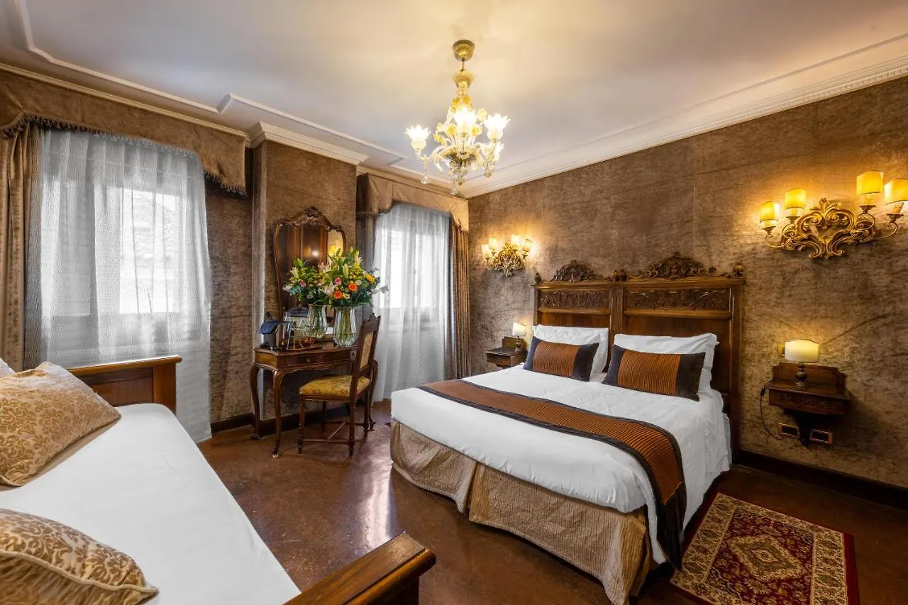 Palazzo Bembo - Exclusive Accommodation Venedik 2*,